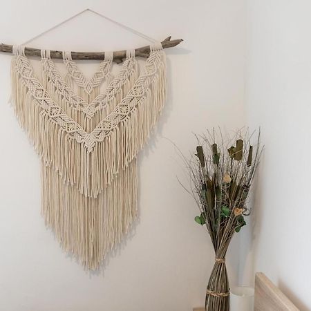 Sflower Apartman Егер Екстериор снимка
