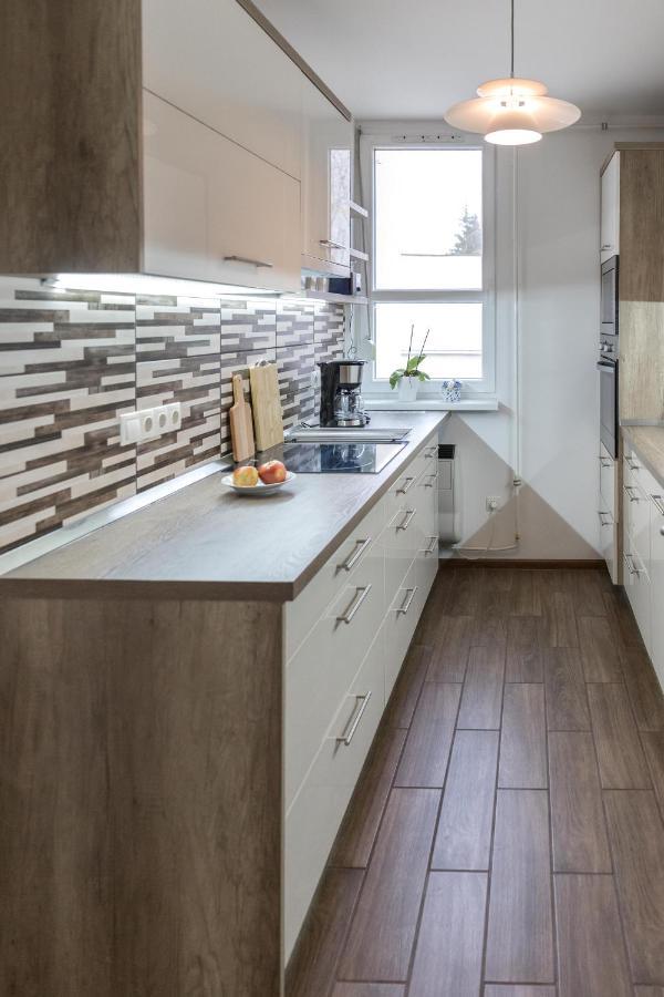 Sflower Apartman Егер Екстериор снимка