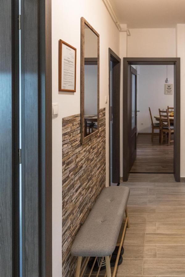 Sflower Apartman Егер Екстериор снимка