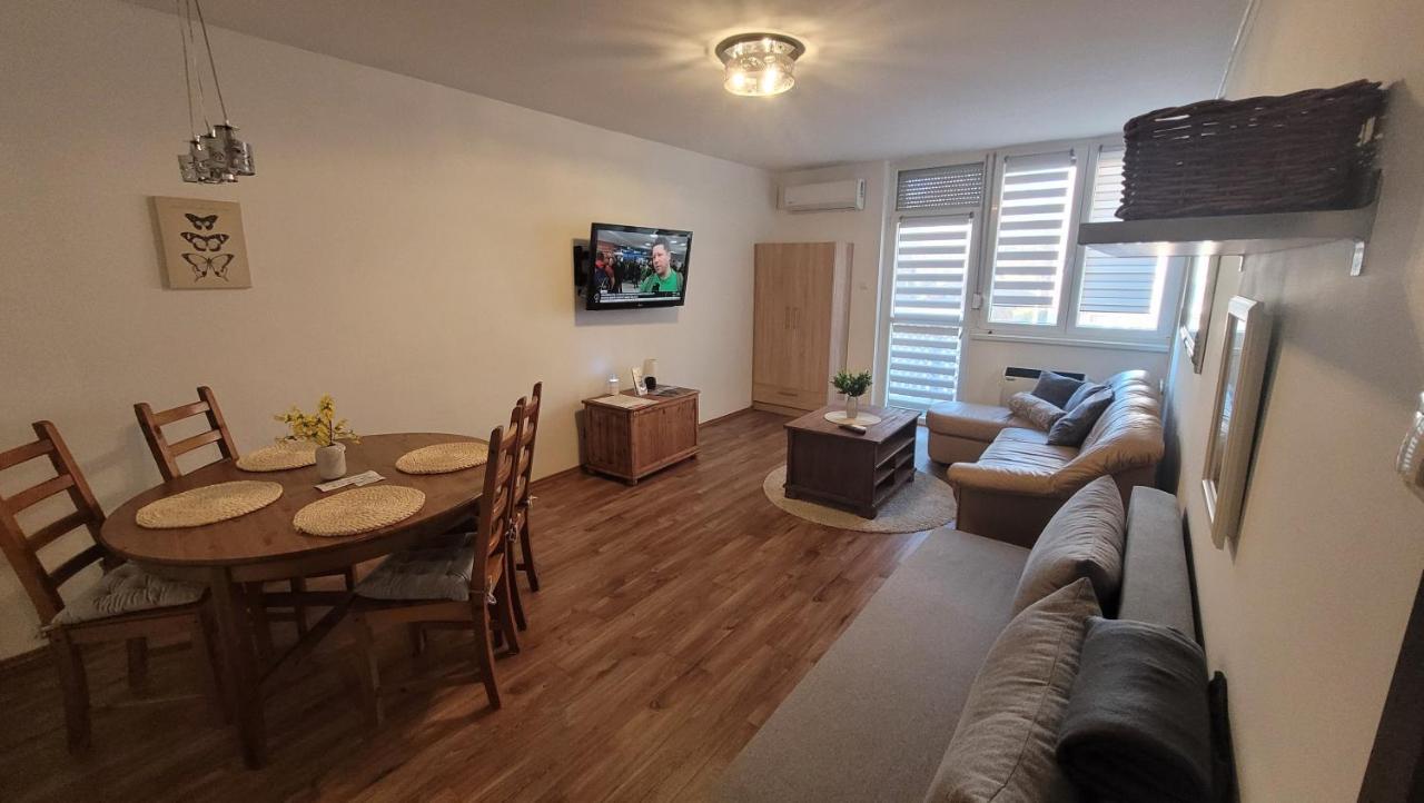 Sflower Apartman Егер Екстериор снимка